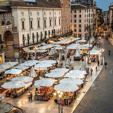 Opera Luxury Apartment Verona Exterior foto