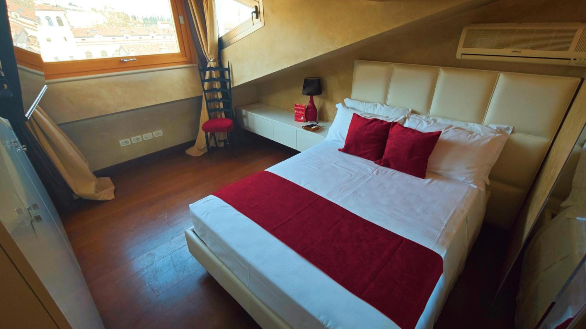 Opera Luxury Apartment Verona Exterior foto