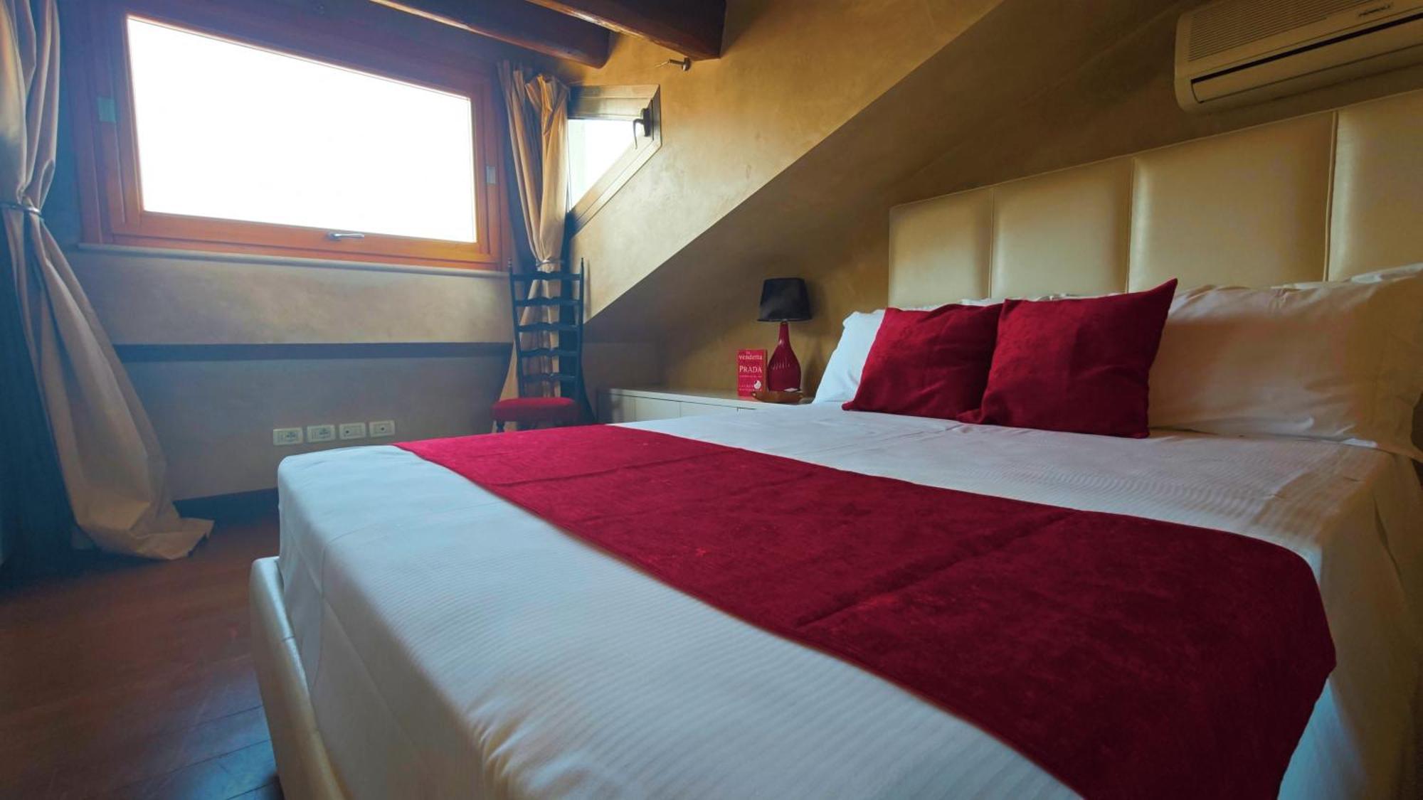 Opera Luxury Apartment Verona Exterior foto