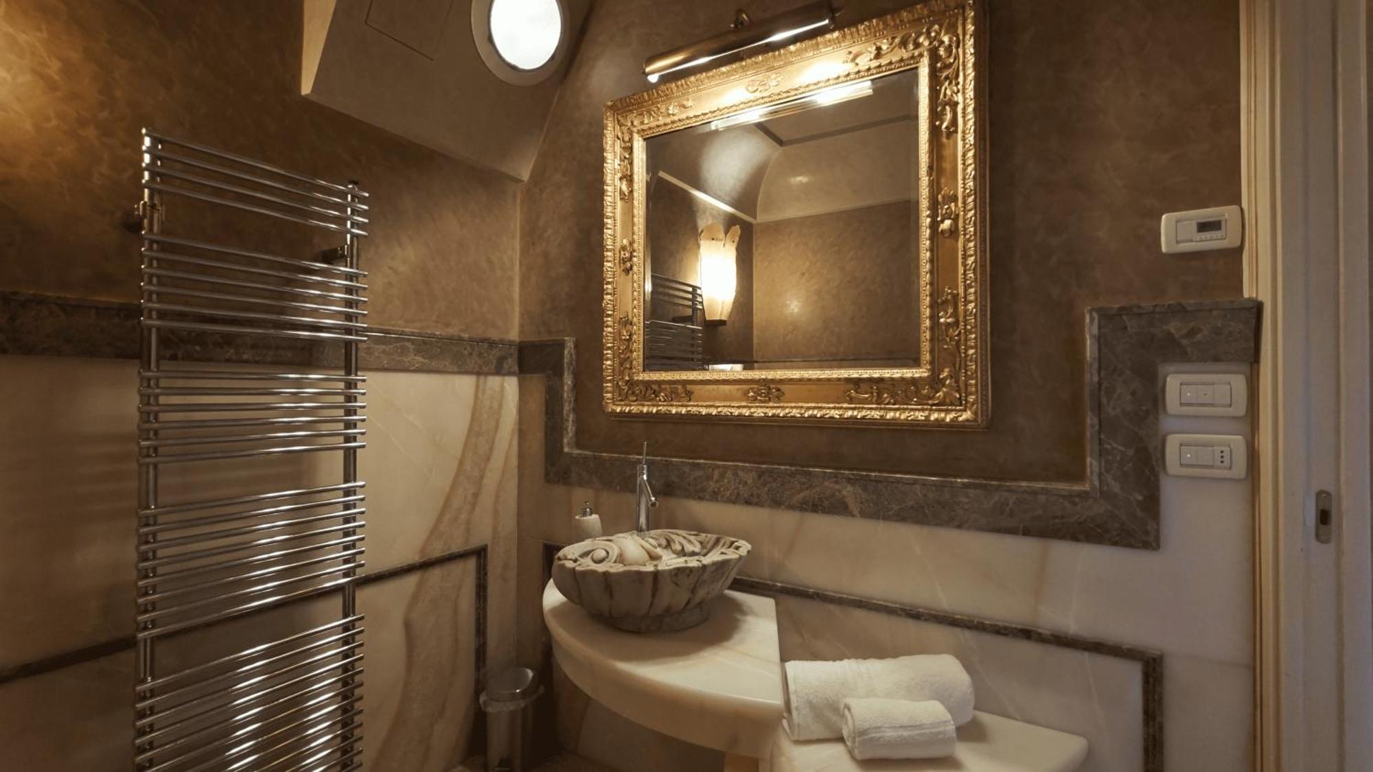 Opera Luxury Apartment Verona Exterior foto